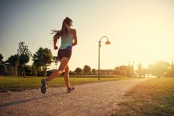 Einsteiger-Guide für Laufbegeisterte: Deine Checkliste für den erfolgreichen Start