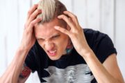 5 Wege, wie du Freunde und Familie um Hilfe bei deiner psychischen Gesundheit bitten kannst